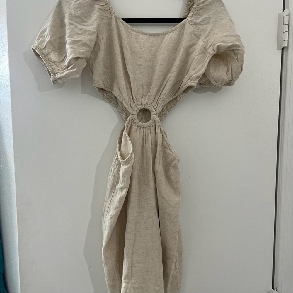 Women’s Cream mini Dress with Ring Detail side cutouts size M